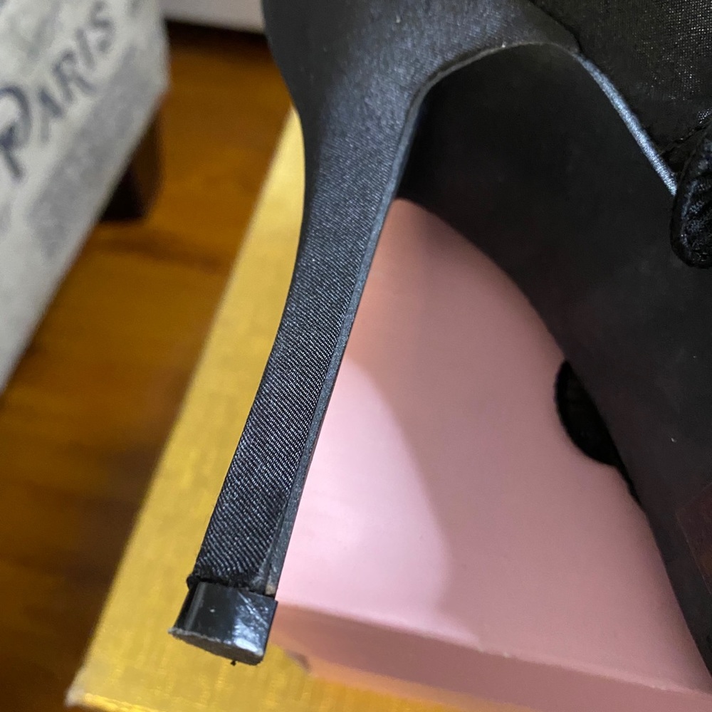 Heels - Picture 10 of 12